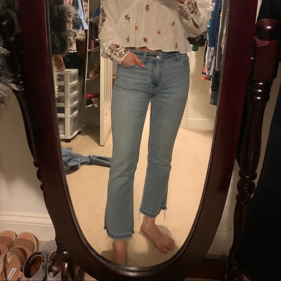 Abercrombie Crop Flare Jeans - Picture 5 of 5